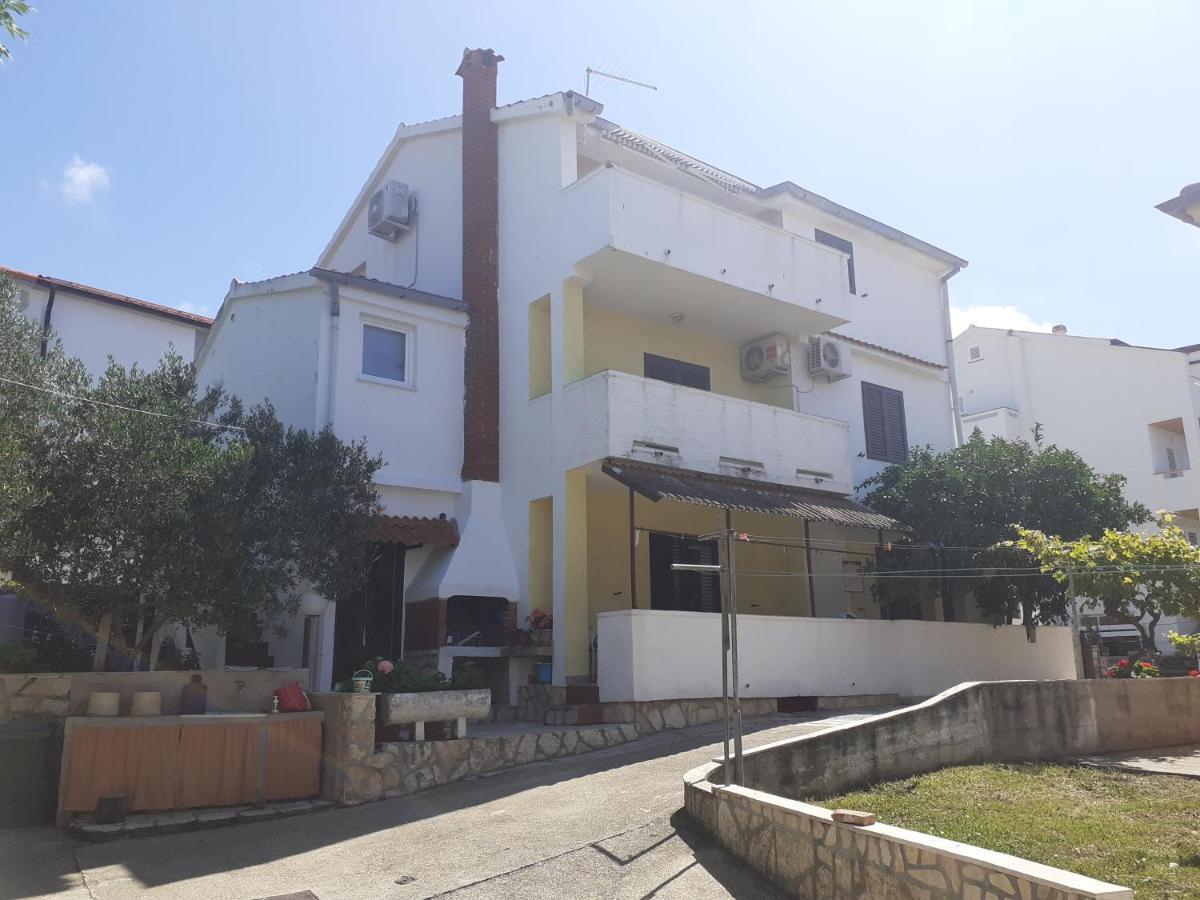 Apartmani Karuza Novalja Exteriér fotografie